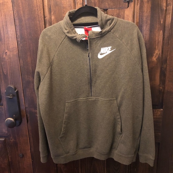 Nike Tops - Nike sweatshirt. Nike Tops - Nike sweatshirt.